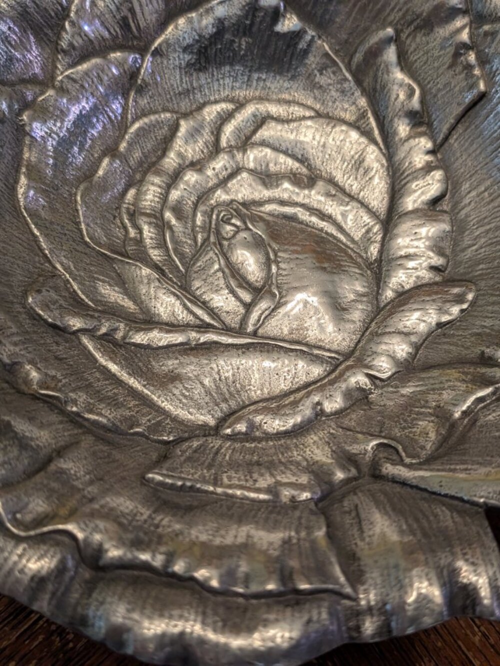 ARTHUR COURT Cast Metal Bowl Aluminum Metalware Cabbage Leaf Bunny Rabbit Family